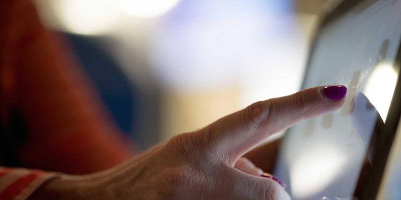 温馨科技赋能银发生活：奇果智能家居与物联网在智慧养老中的创新实践